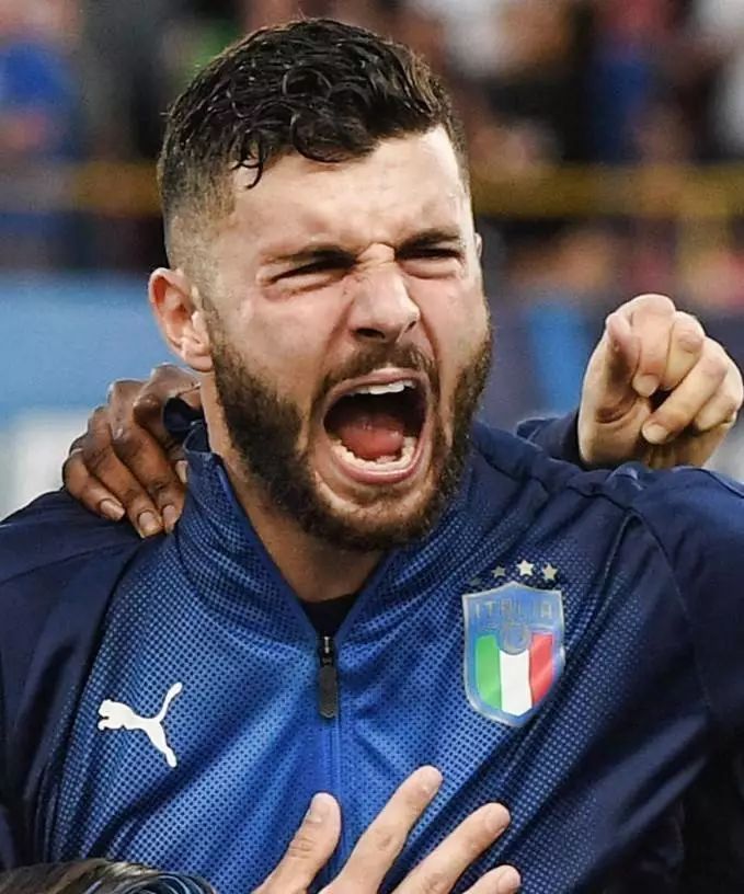 尤为突出 尤为突出